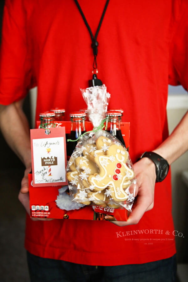 Coca-Cola Christmas Gift Idea + Printable Gift Tags