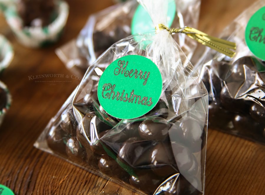 Simple Chocolate Holiday Party Favors