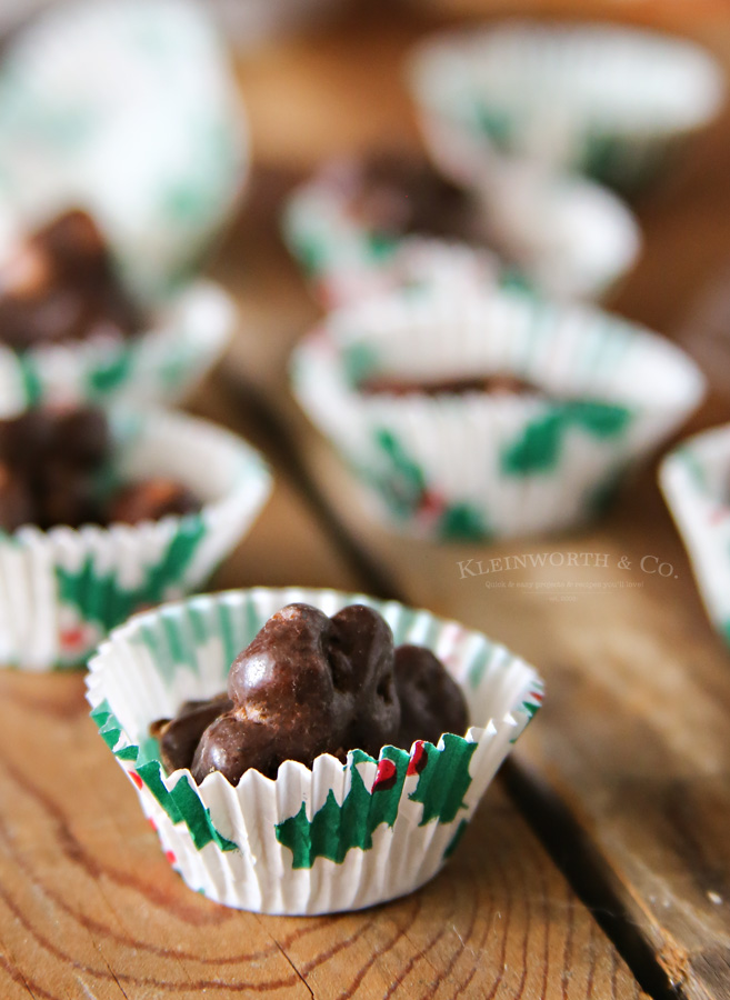 Simple Chocolate Holiday Party Favors