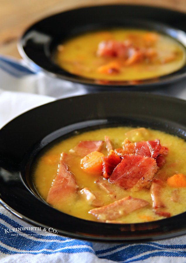 Slow Cooker Bacon Split Pea Soup