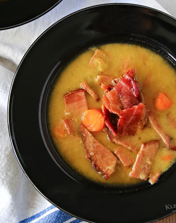 Slow Cooker Bacon Split Pea Soup