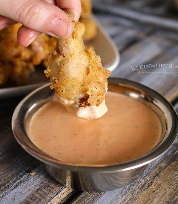 Sriracha Ranch Dipping Sauce