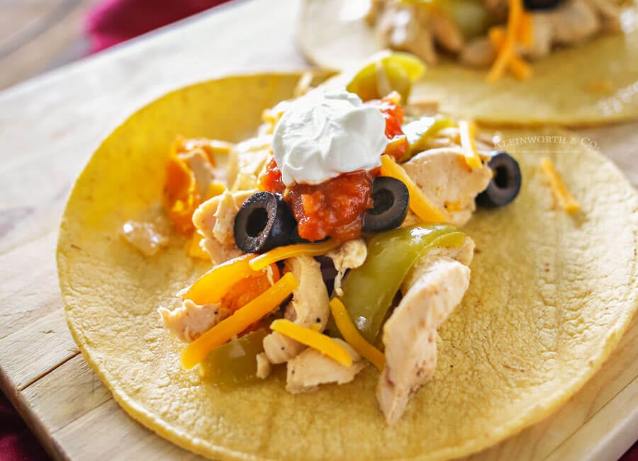 Easy Slow Cooker Chicken Fajitas