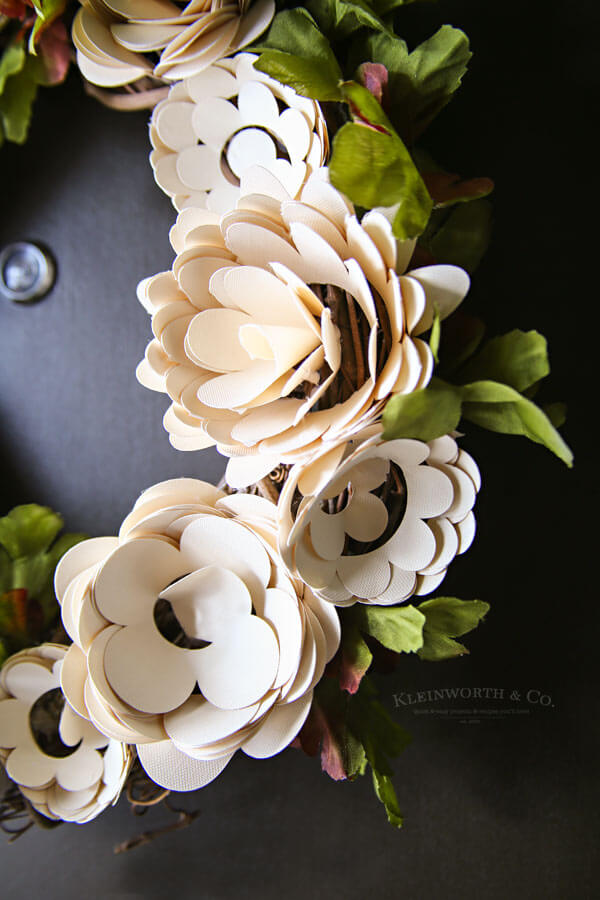 Paper Flower Wreath Cricut Tutorial