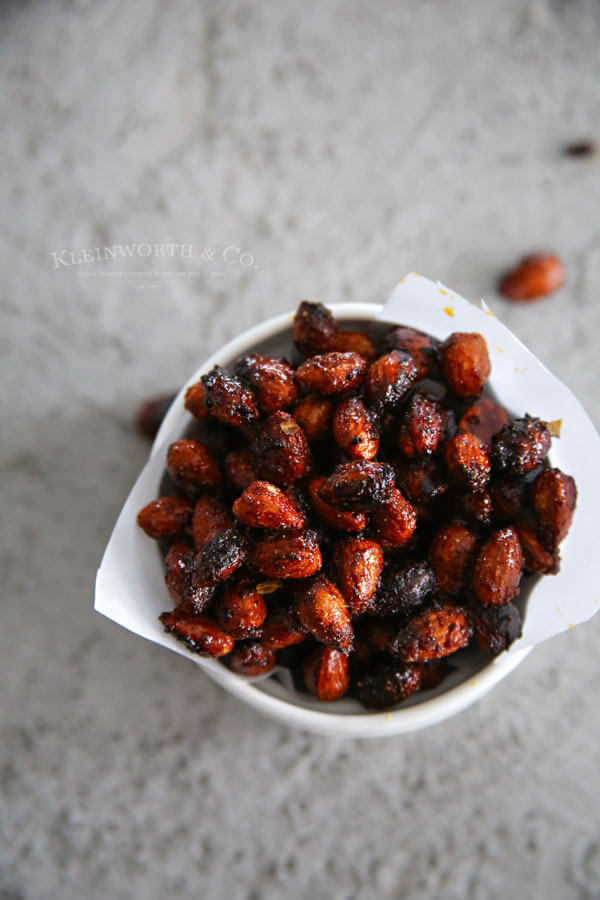 Sriracha Spice Almonds