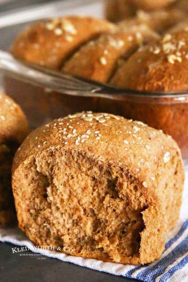 One Hour Brown Bread Dinner Rolls