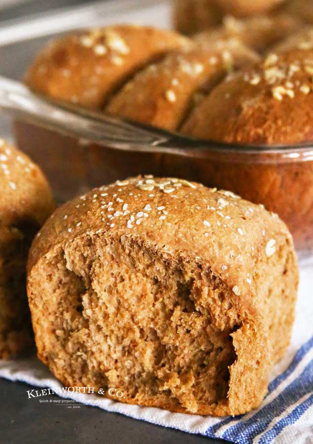 One Hour Brown Bread Dinner Rolls