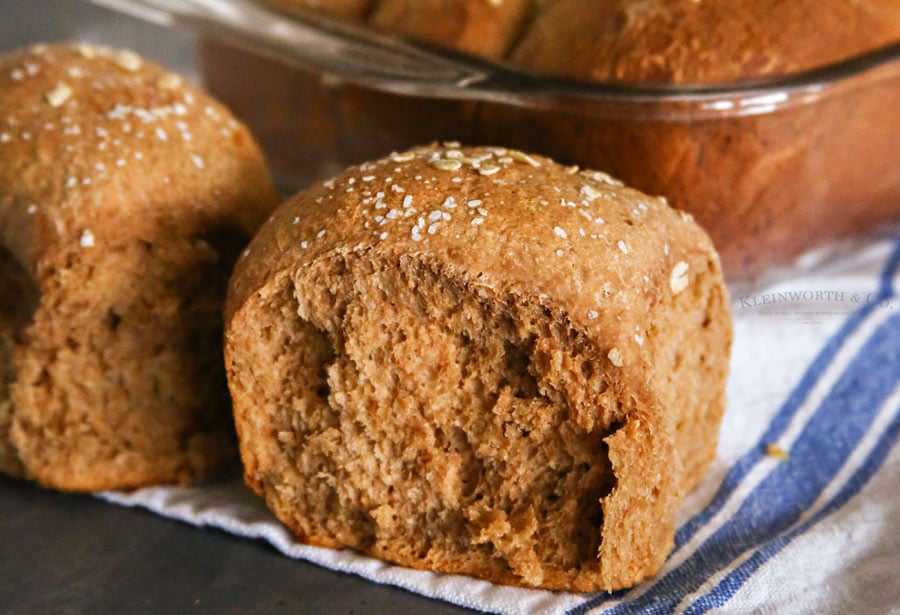 One Hour Brown Bread Dinner Rolls