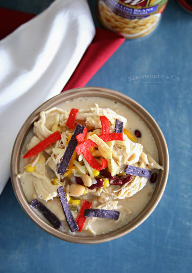 Slow Cooker White Chicken Chili