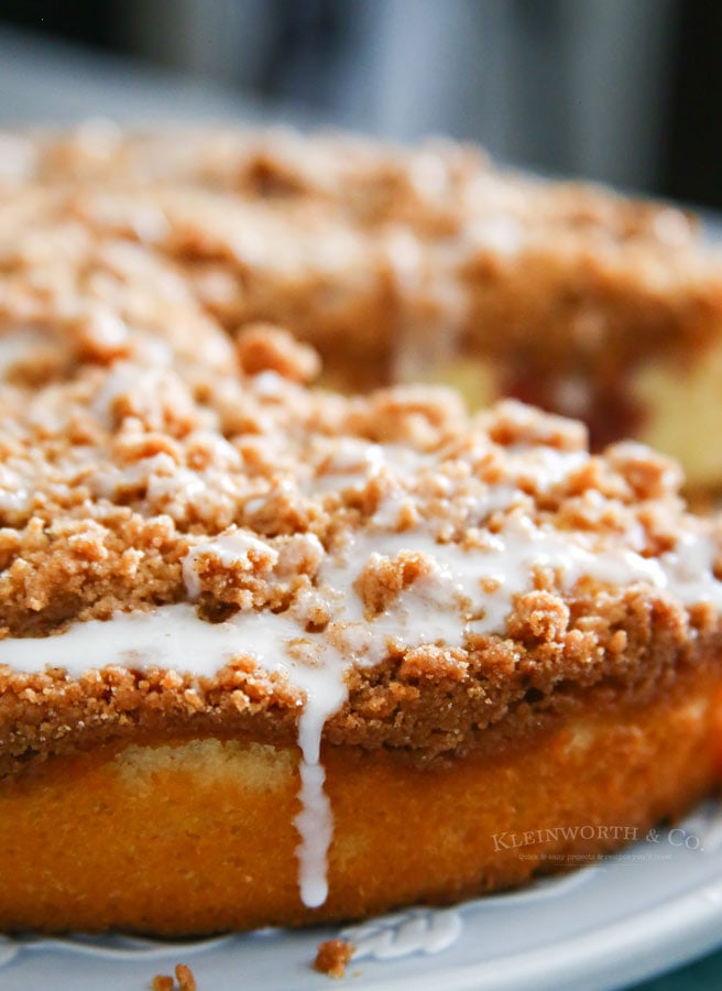 Raspberry Swirl Coffee Cake