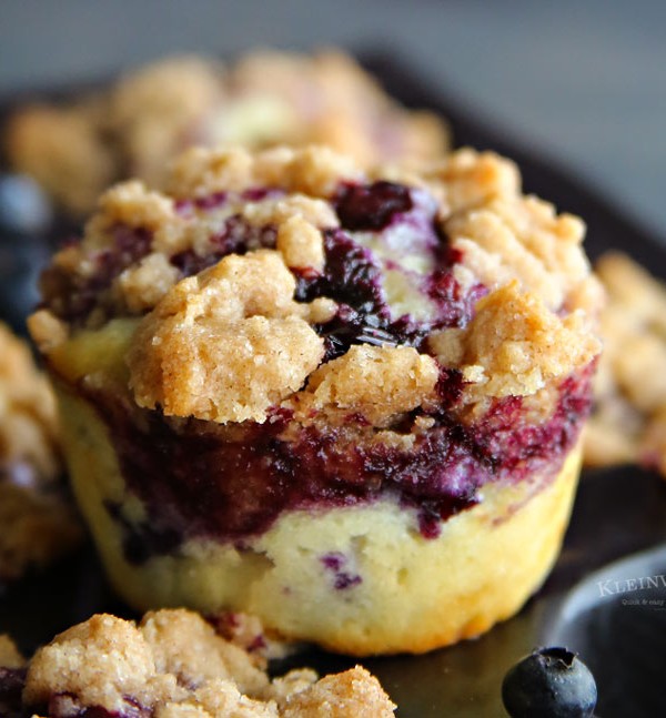 Best Blueberry Streusel Muffins recipe
