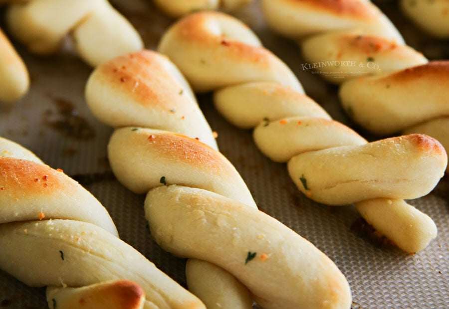 Easiest 3-Ingredient Bread Twists
