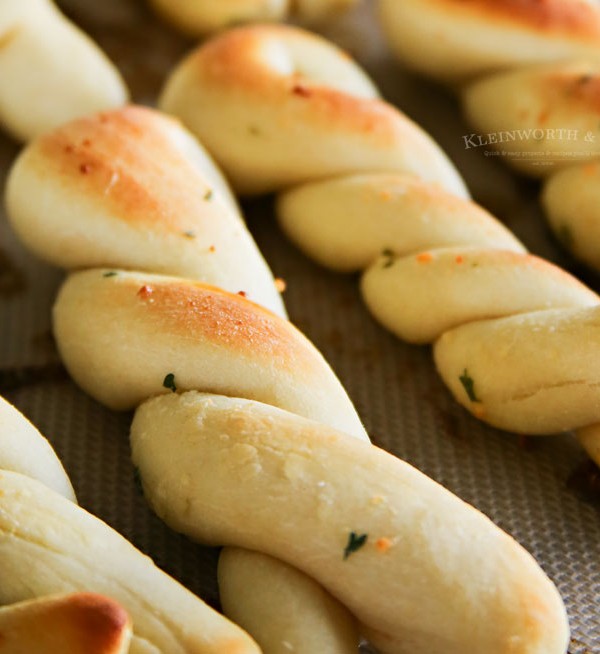 Easy 3-Ingredient Bread Twists