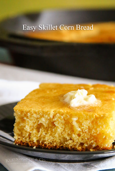 Easy Skillet Cornbread Recipe