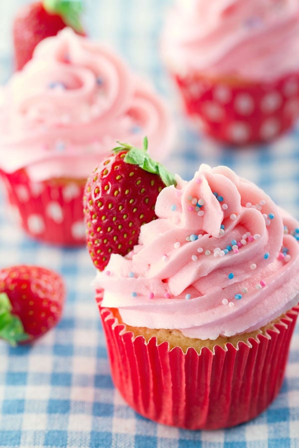 Fresh Strawberry Buttercream Frosting