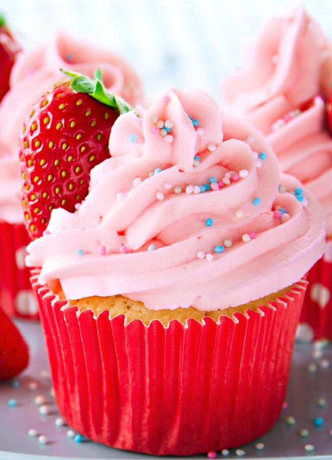 Fresh Strawberry Buttercream Frosting