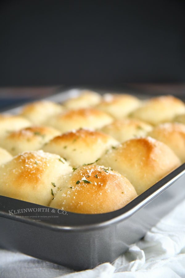 30 Minute Easy Dinner Rolls