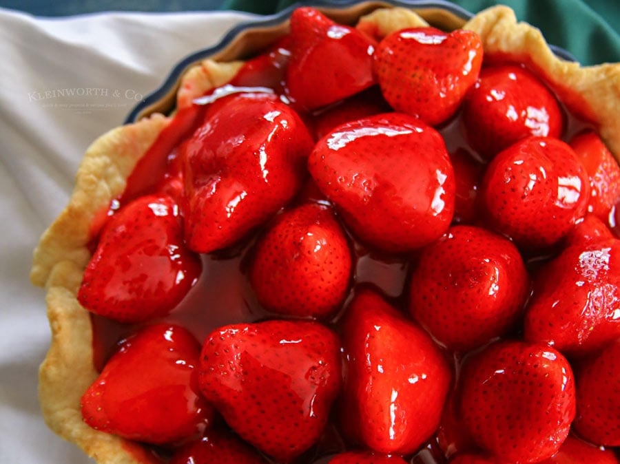 30-Minute Strawberry Pie