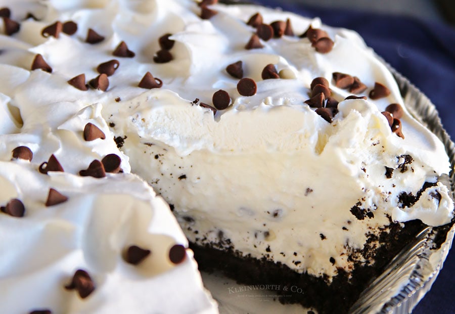 Easy Oreo Cannoli Cream Pie