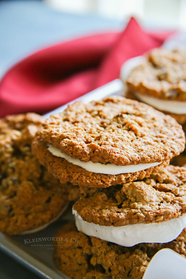 Oatmeal Cream Pie Cookies sandwiches