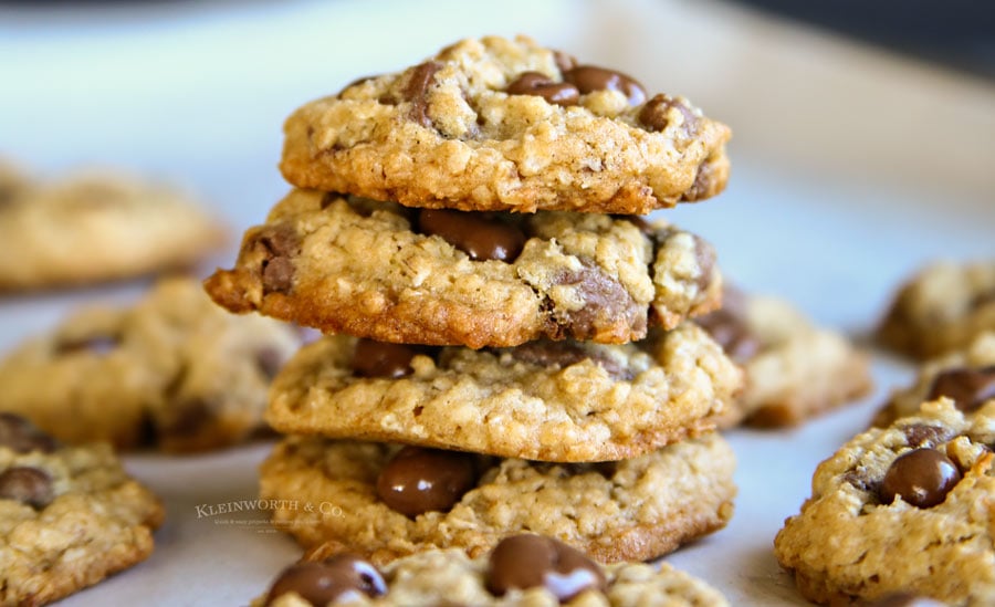 Chewy Raisinets Oatmeal Cookies recipe