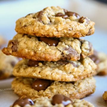 Chewy Raisinets Oatmeal Cookies recipe