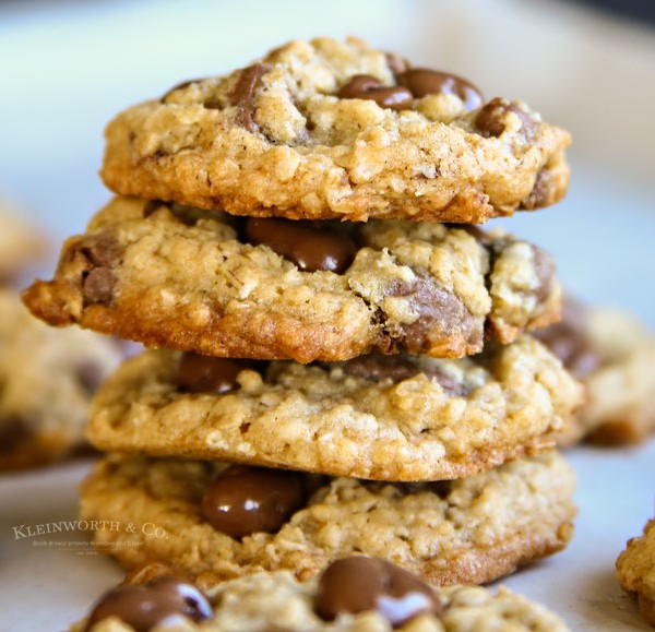 Chewy Raisinets Oatmeal Cookies recipe