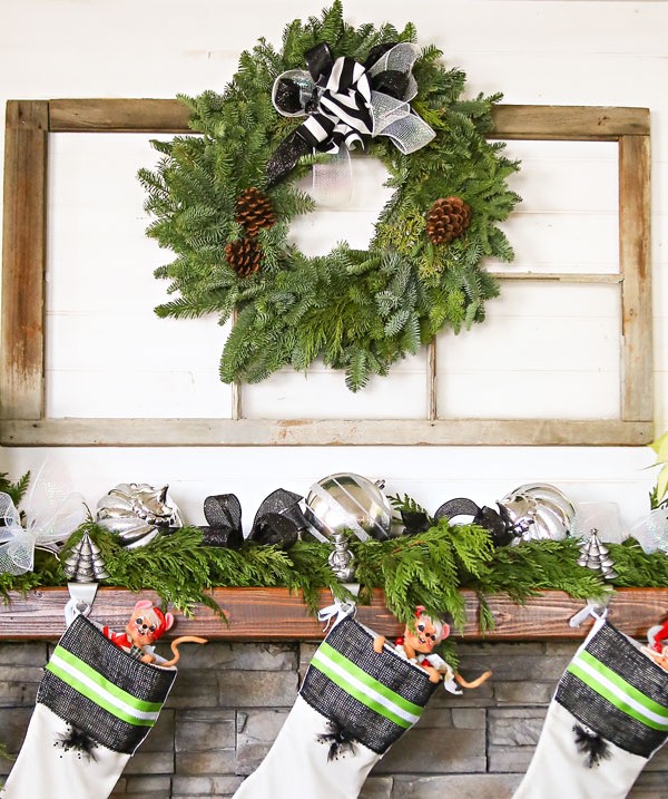 Black and White Christmas Decor