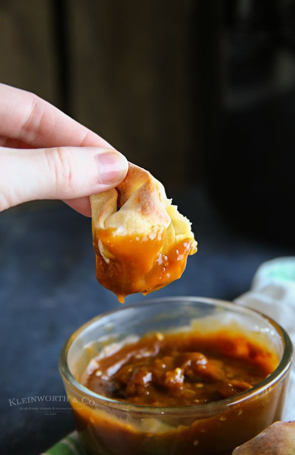 Cheesy Spinach Wontons for game day