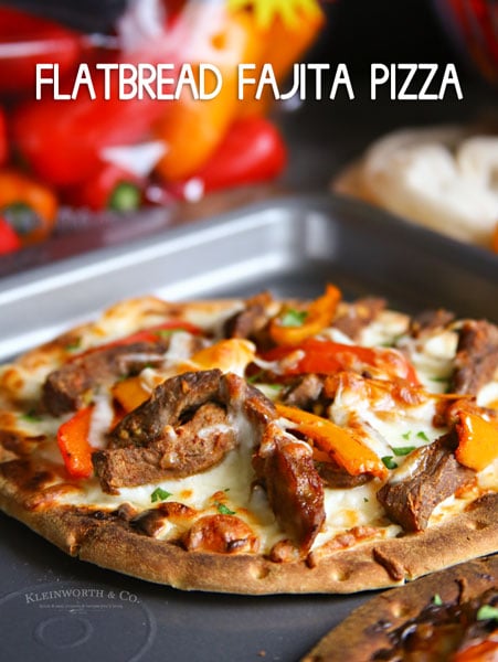 Easy Mini Pepper Flatbread Fajita Pizza