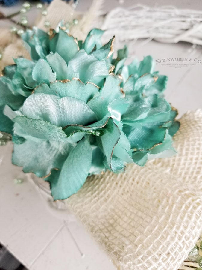 how to make a wreath- attach floral