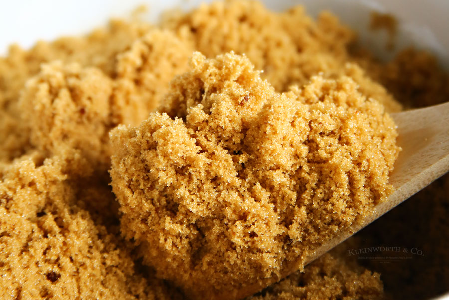 Easy Homemade Brown Sugar