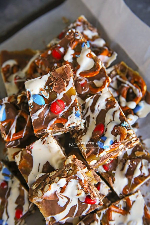 chocolate caramel pretzel bars