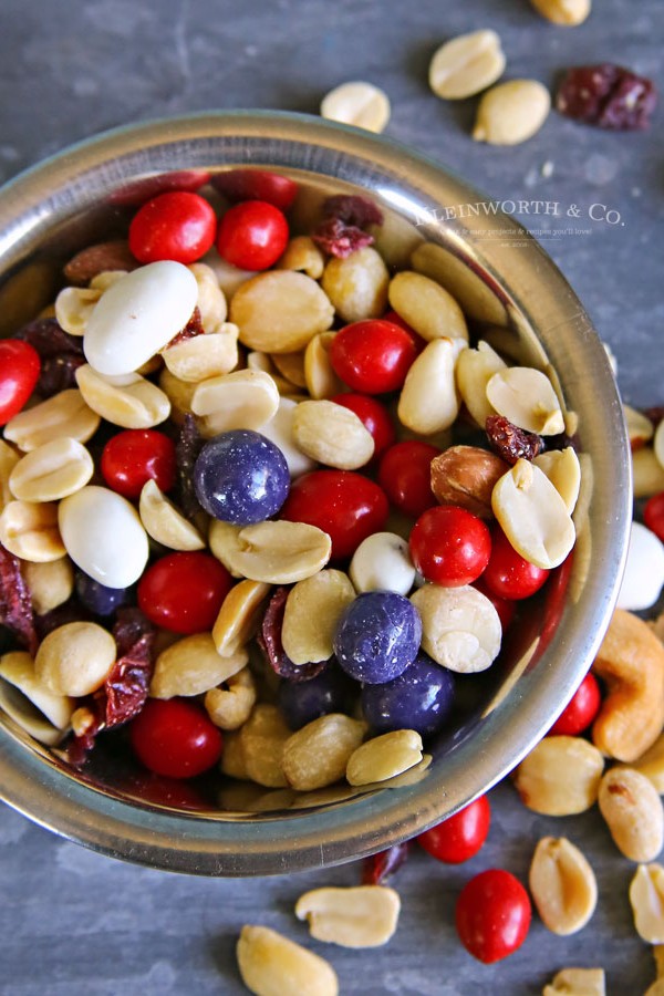 how to make trail mix