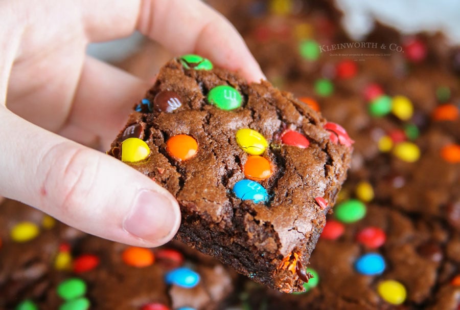 M&M Chocolate Fudge Bars