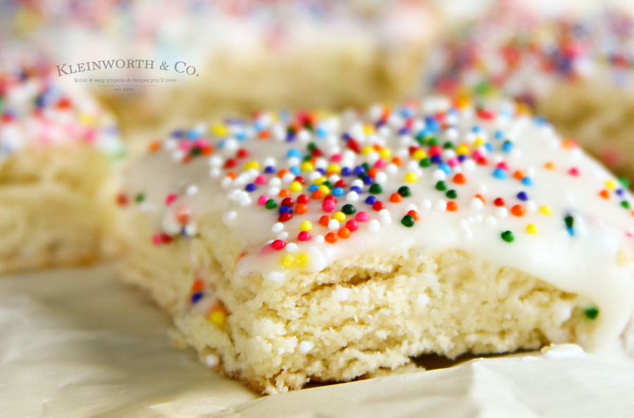 Frosted Sugar Cookie Bars