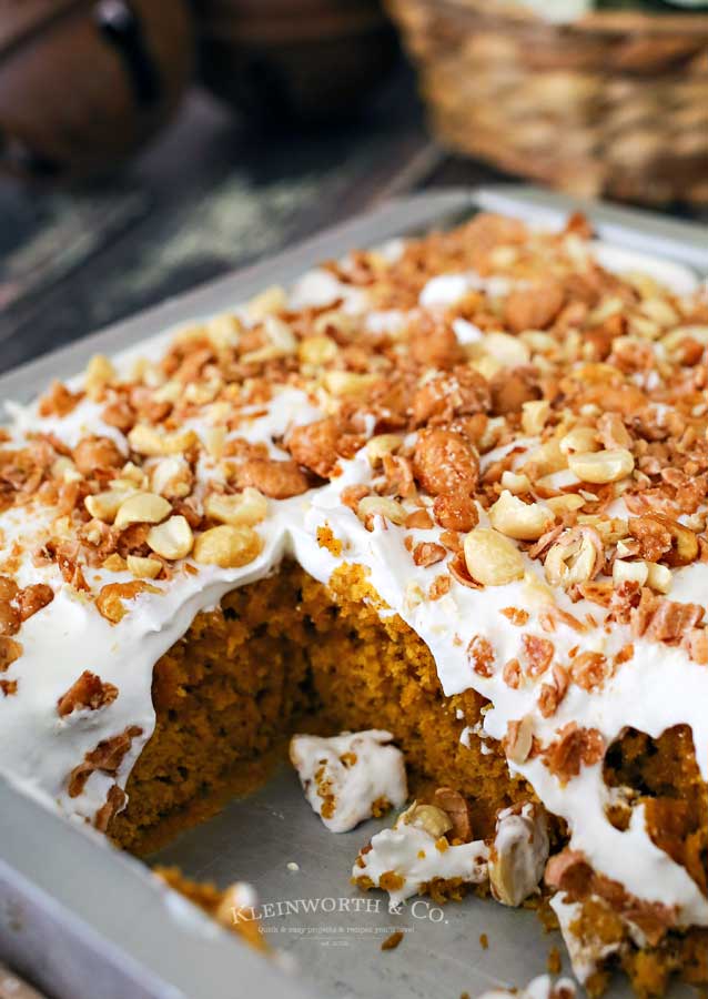 pumpkin toffee cake