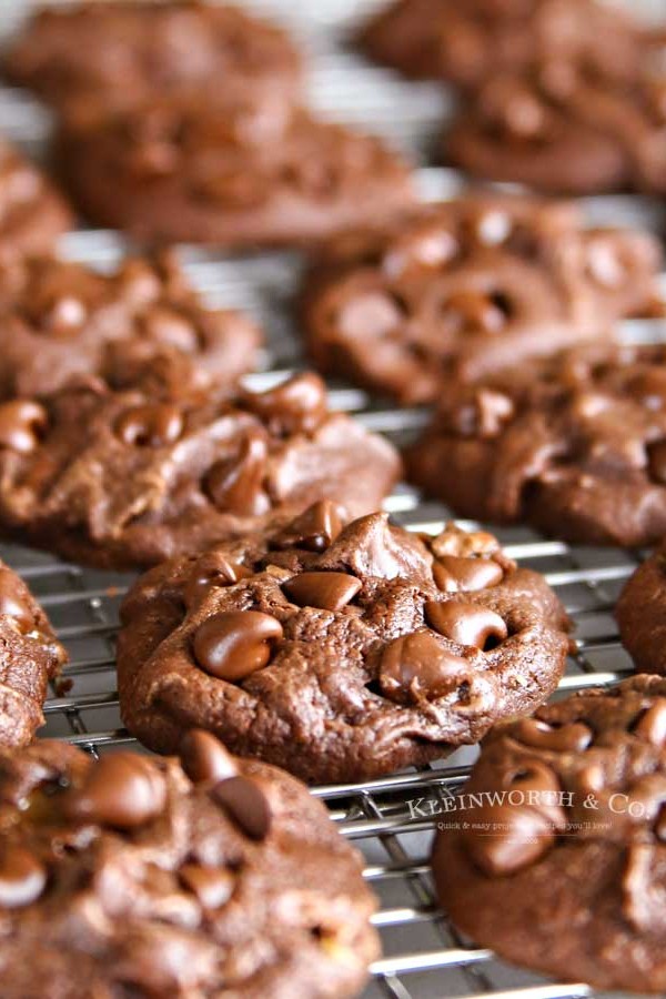 Chocolate Cake Mix Cookies