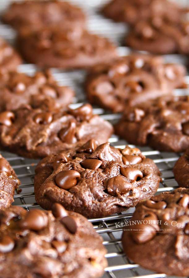 Chocolate Cake Mix Cookies