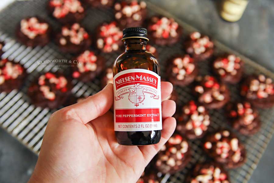 Peppermint Extract - Dark Chocolate Peppermint Cookies