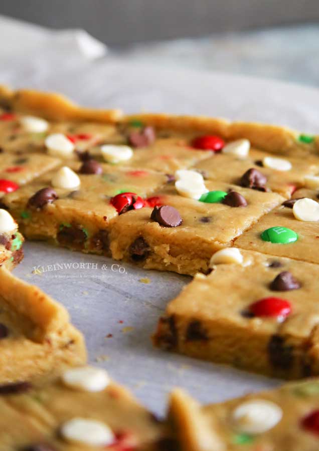 How to make Holly Jolly Cookie Bars