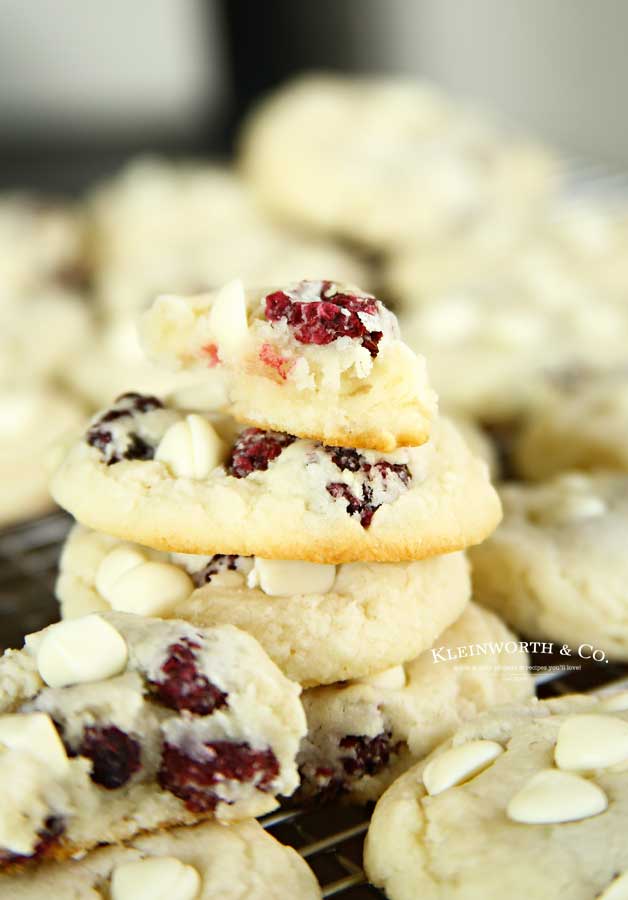 Holiday Cookies - Raspberry Cheesecake Cookies