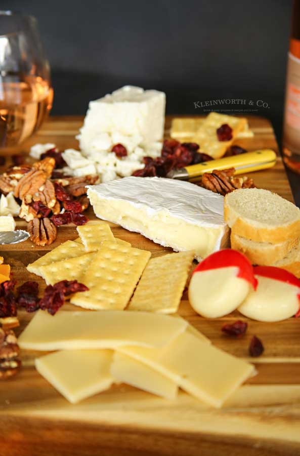 Cheese platter - Beaujolais Cheese Pairing List for a Holiday Party