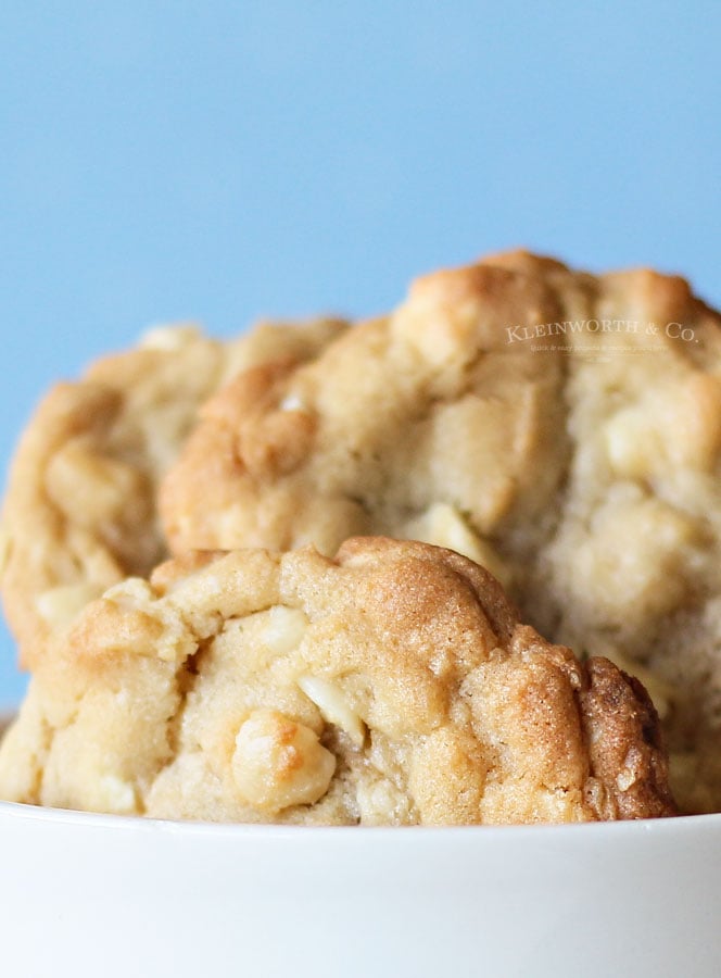 White Chocolate Macadamia Nut Cookies recipe