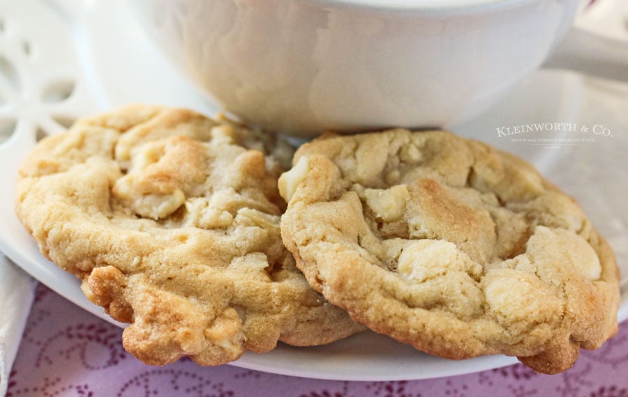 How to make White Chocolate Macadamia Nut Cookies