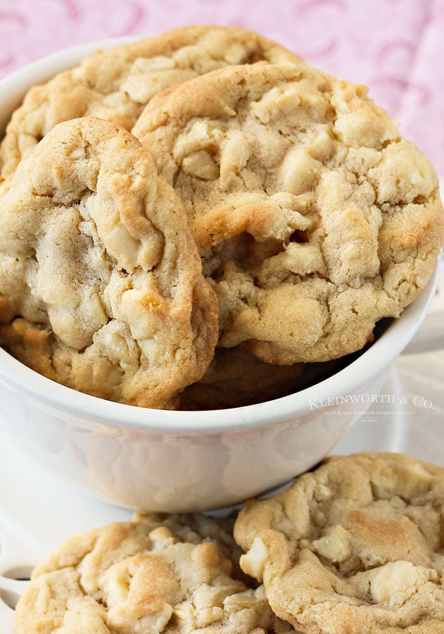 Macadamia Nut Cookies