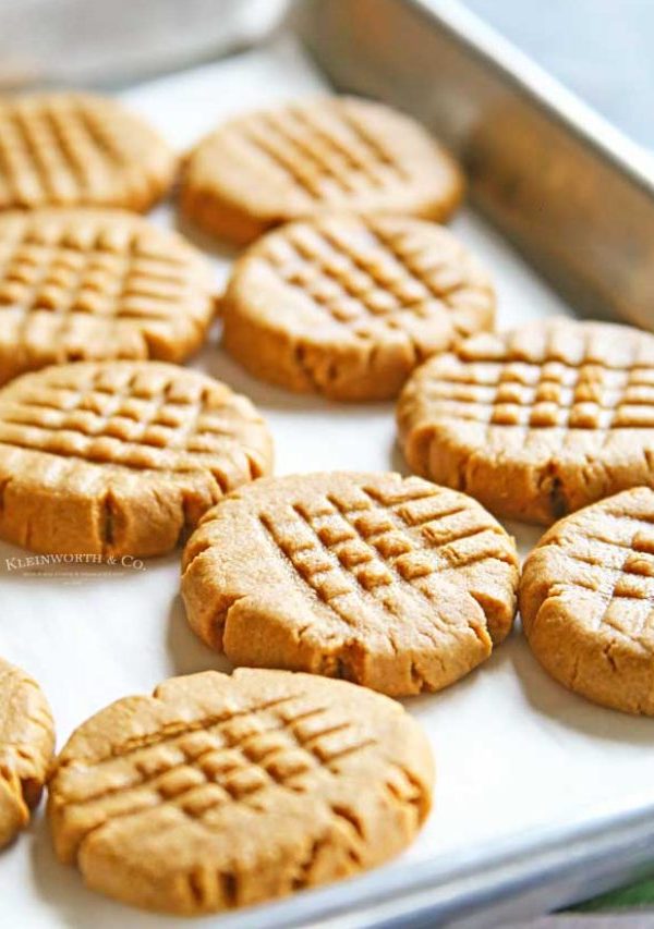 Best 3-Ingredient Peanut Butter Cookies