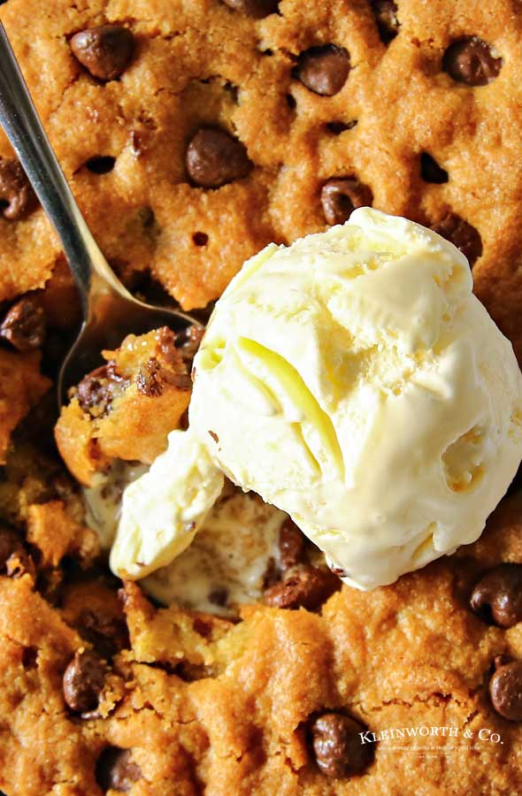 Pizookie - Air Fryer Chocolate Chip Skillet Cookie