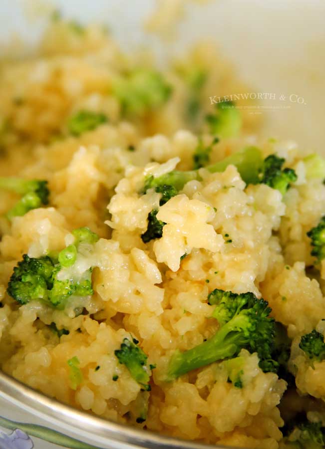 Cheesy Broccoli Rice - Rice Cooker Recipe