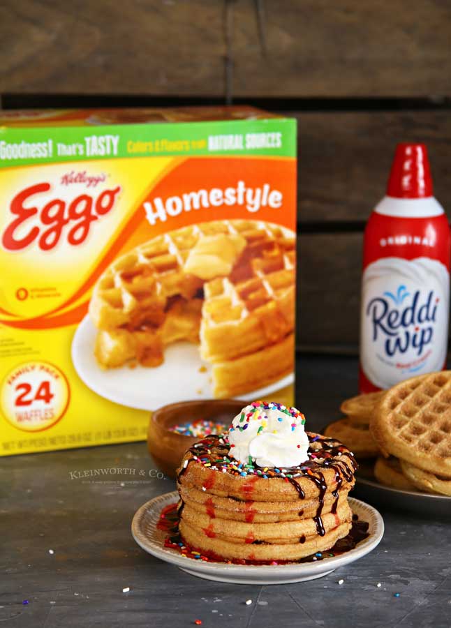 breakfast recipe - Easy Churro Waffles